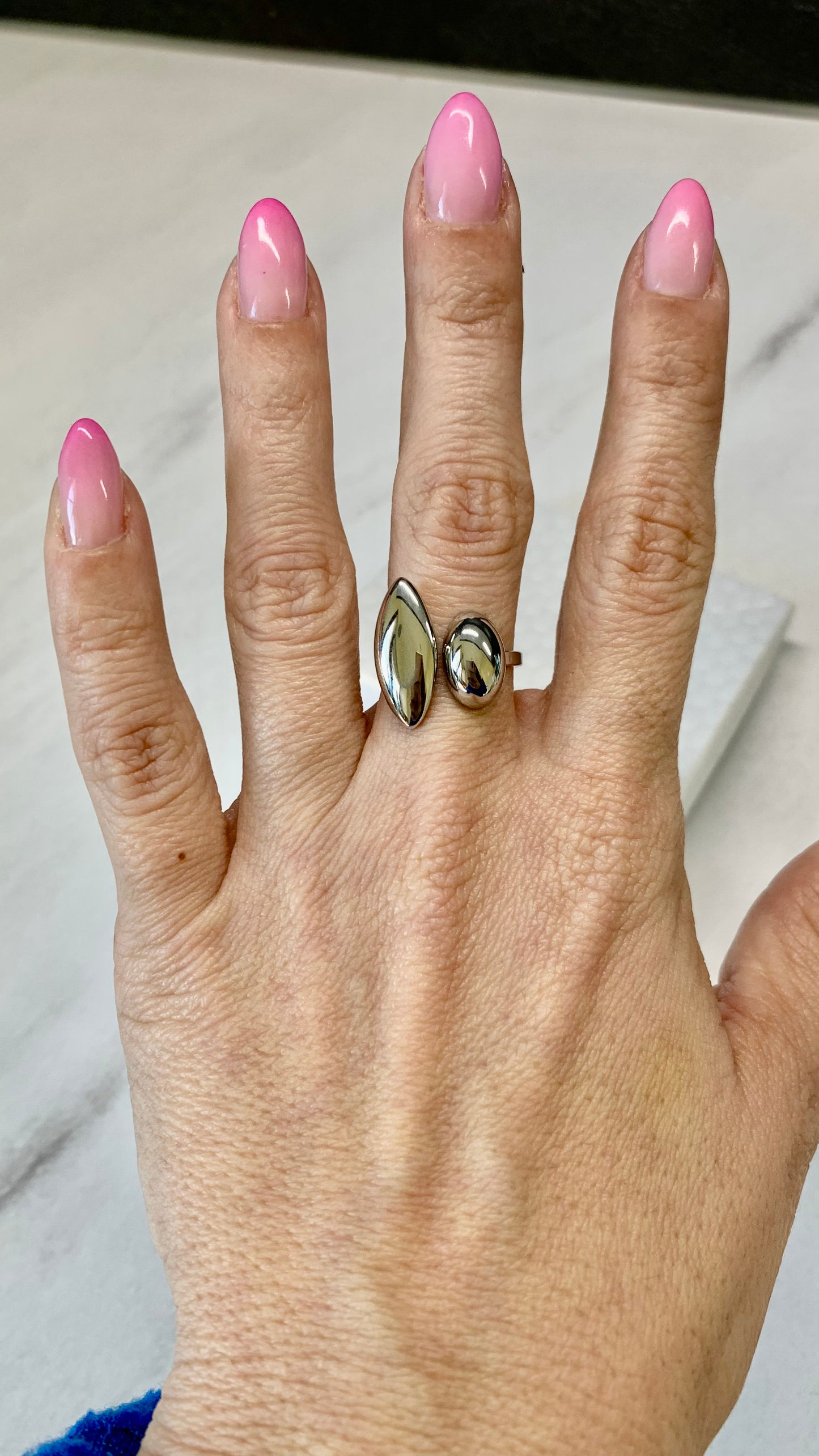 Anello