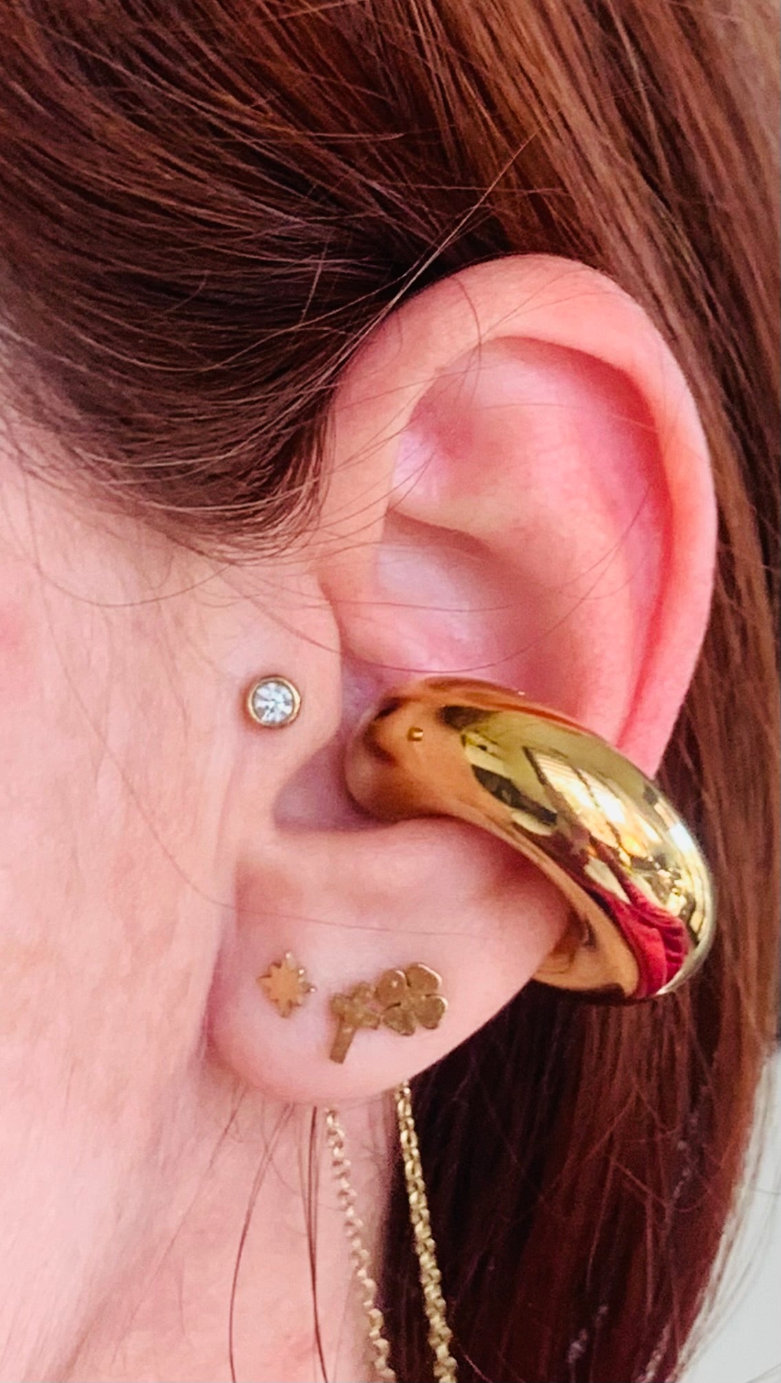 Ear cuff