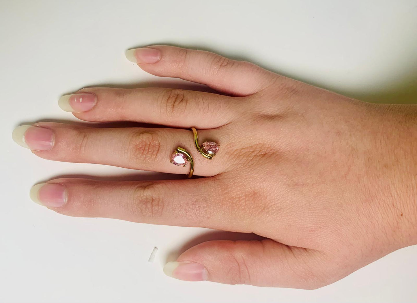 anello con due zirconi
