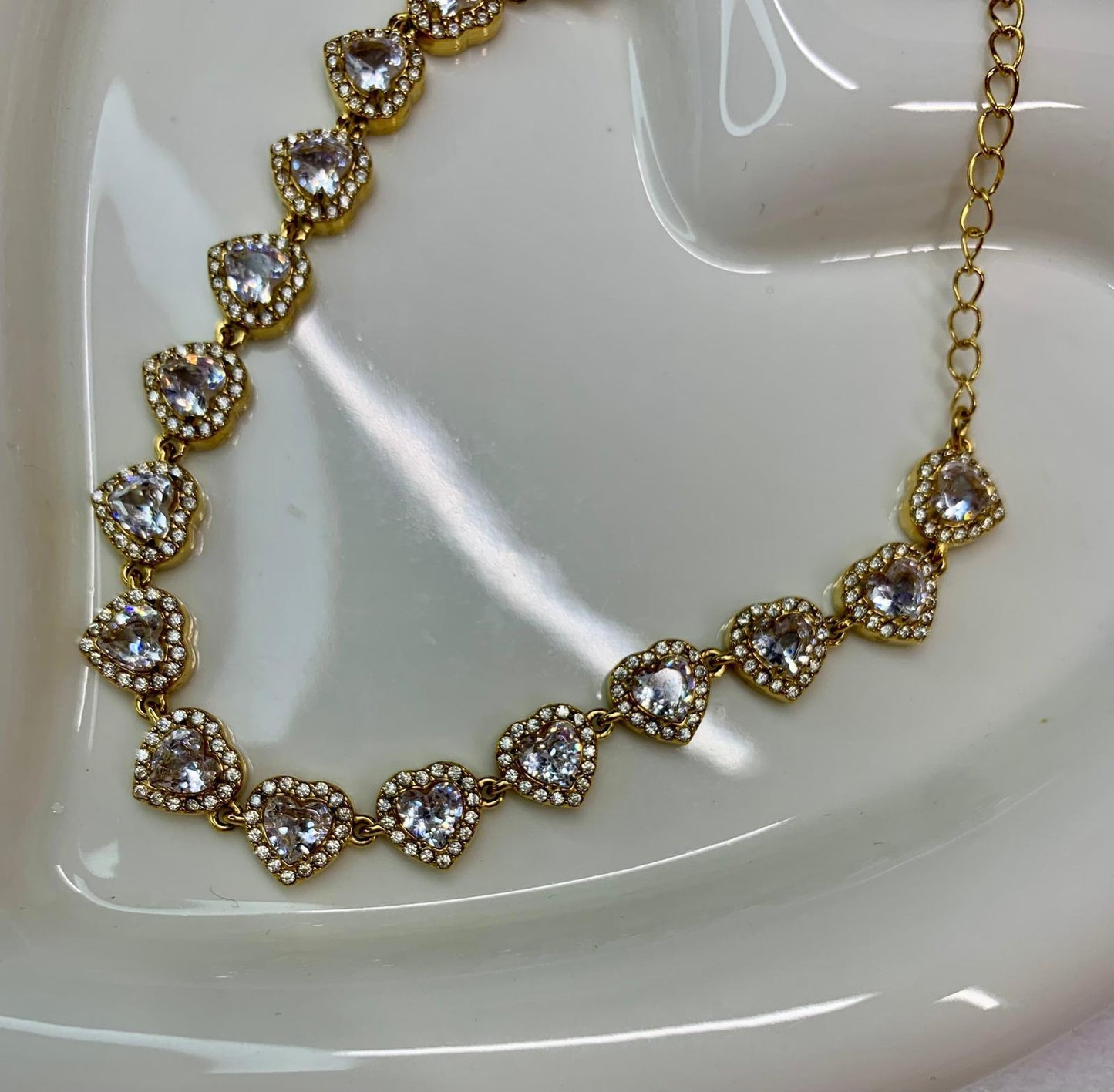 bracciale con cuoricini pieni di zirconi
