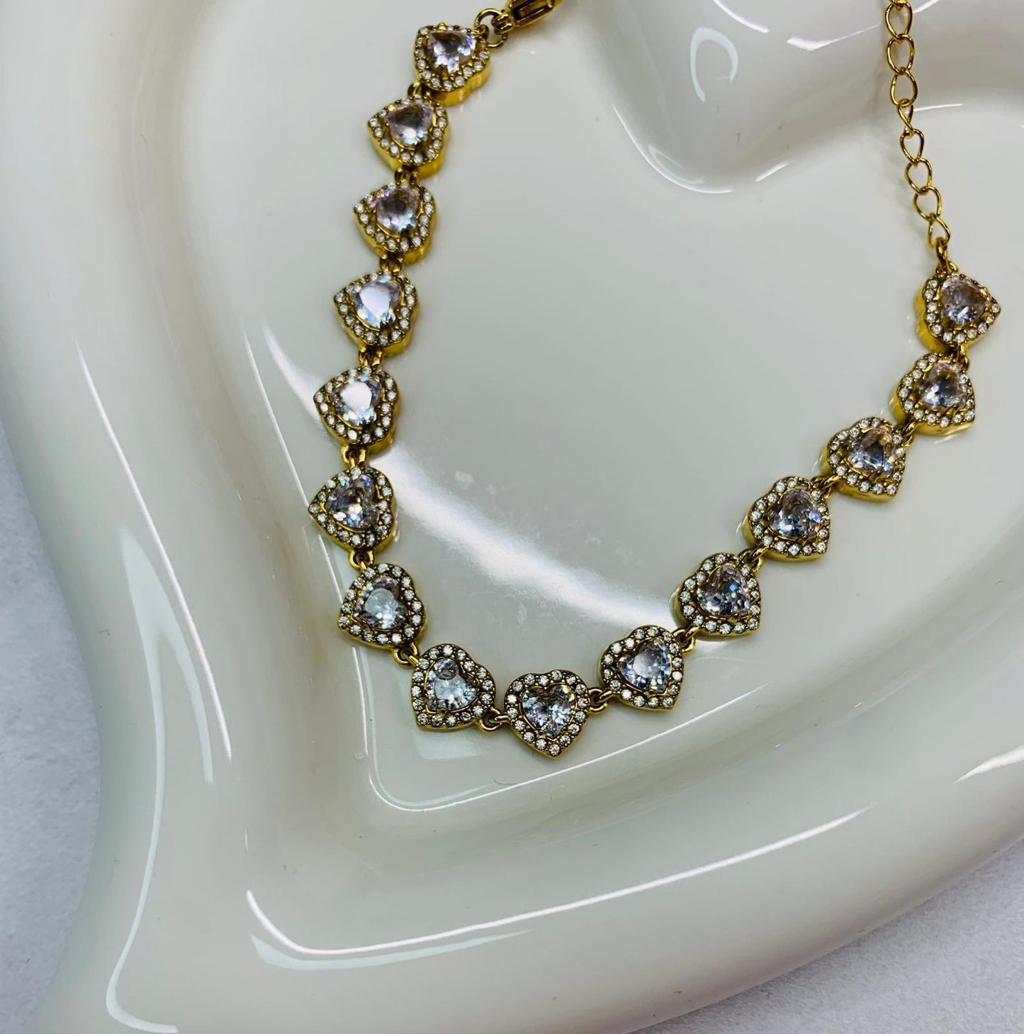 bracciale con cuoricini pieni di zirconi